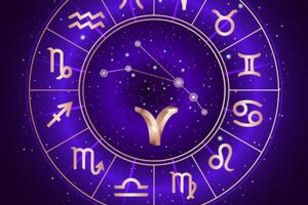 2025年11月生肖鼠白羊座安门吉日：安装门户择日指南