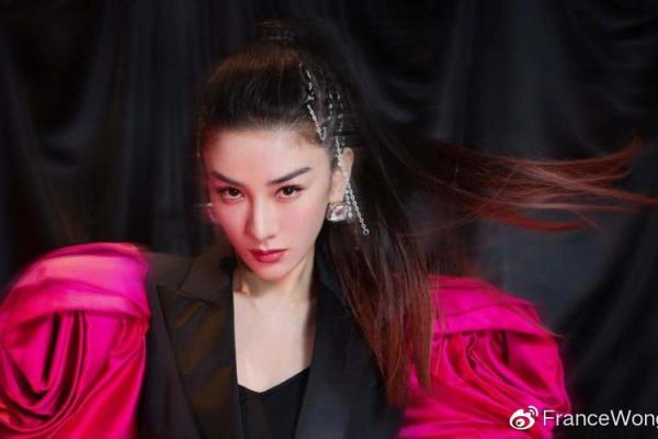 终极测试：2026年你更重视事业还是爱情？