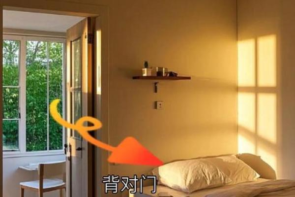 2026年卧室桃花:床头朝向 2026年卧室桃花:床头朝向