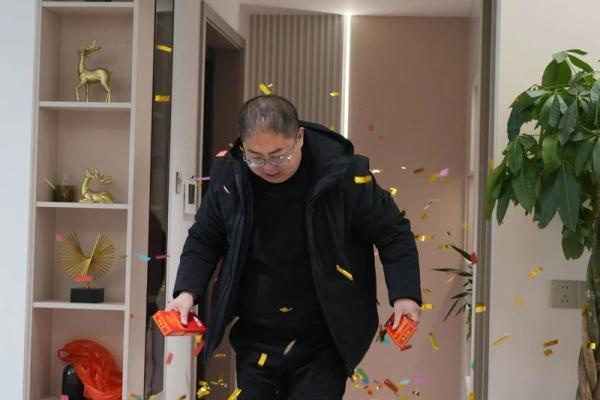 乔迁米和油谁拿进门