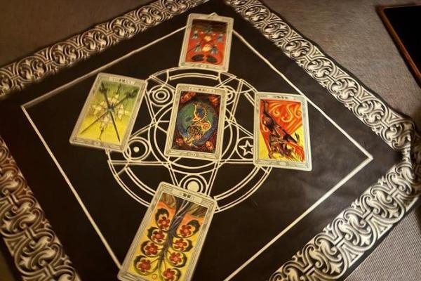 塔罗指引：2026年处理冲突的最佳方式