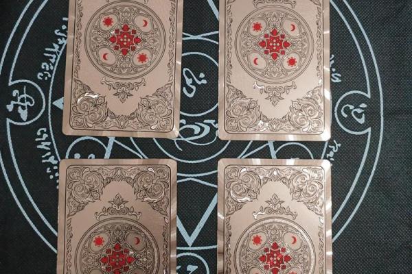 塔罗测试｜春节回家前测测你的脱单几率有多高？