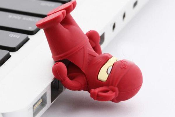 2026年搞钱U盘指南：用这个颜色创意无限