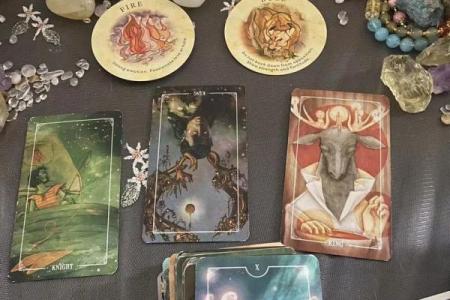 塔罗占卜｜春节朋友介绍的异性靠谱吗