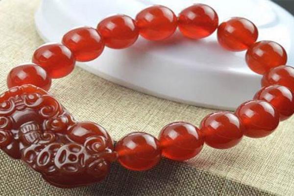 风水妙招：春节前这样做摆脱剩男剩女标签