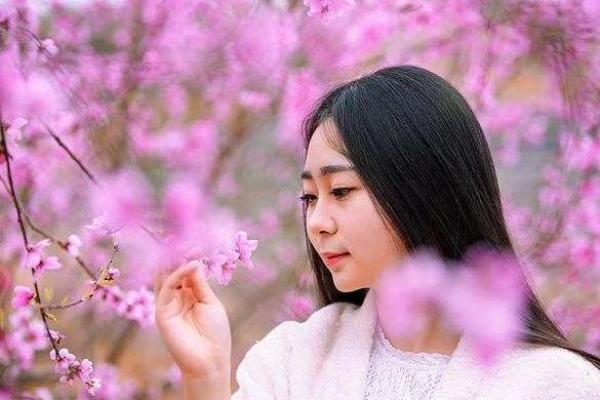 2026年旺桃花发型指南：剪这个异性缘更好