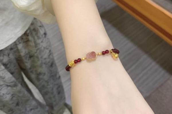 2026年旺财手链指南：戴这个财运亨通