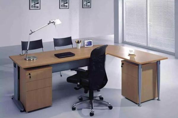 2026年职场加薪攻略：在办公桌左前方放这个物品