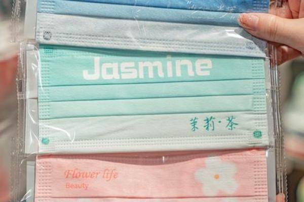 2026年搞钱口罩指南：戴这个颜色客户信任