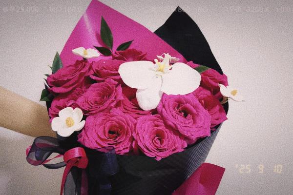 今天是什么特殊的节日 今天适合结婚的节日