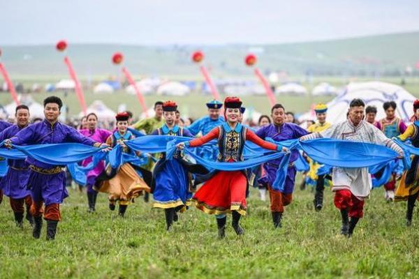 蒙古族的传统节日有哪些 蒙古族那达慕大会时间