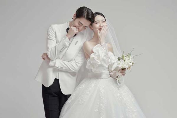 8月订婚最吉利的三个日子揭晓,2026年准新人必看 8月订婚最吉利的三个日子揭晓,2026年准新人必看