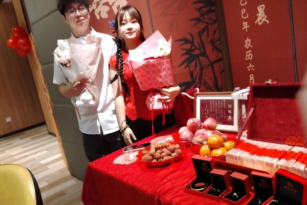 2025年12月订婚黄道吉日查询表，适合新人挑选最佳订婚日期