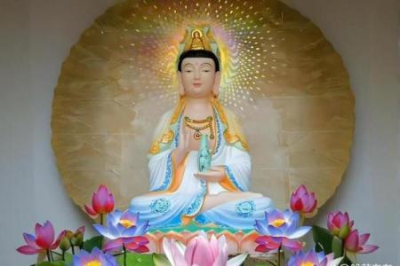 梦到观音菩萨在天上现身