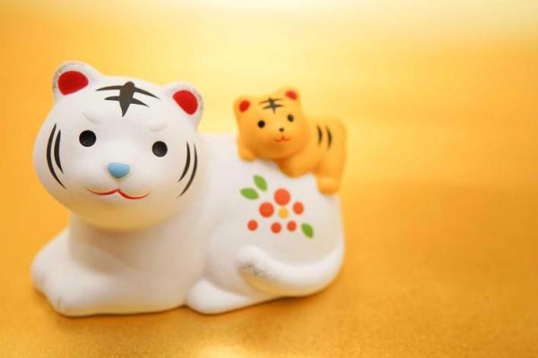 97牛和00龙八字合不合(97牛男和00龙女属相合不合)