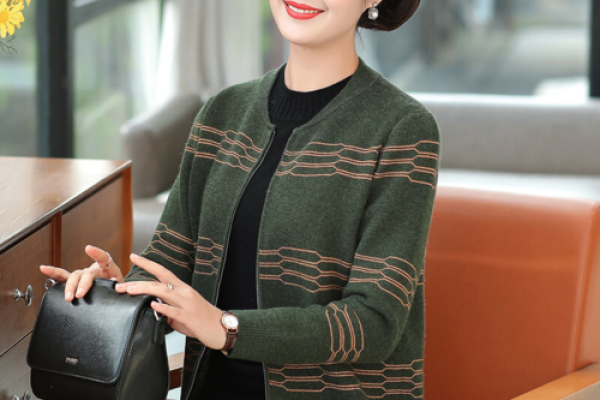 60岁的妇女梦见自己结婚