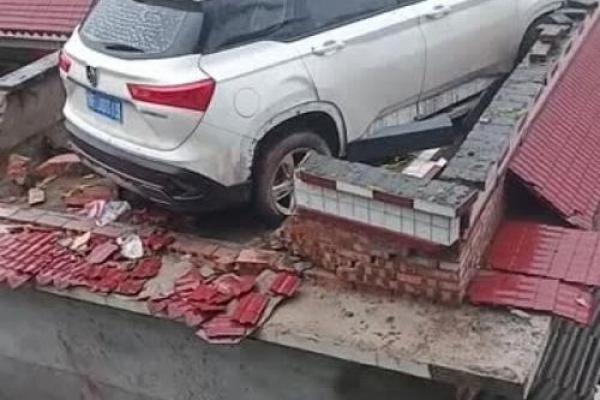 梦到上房顶是什么意思