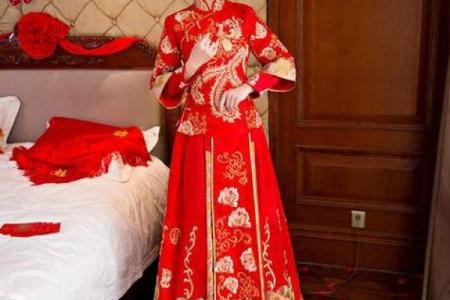 梦到自己和别人结婚是什么意思