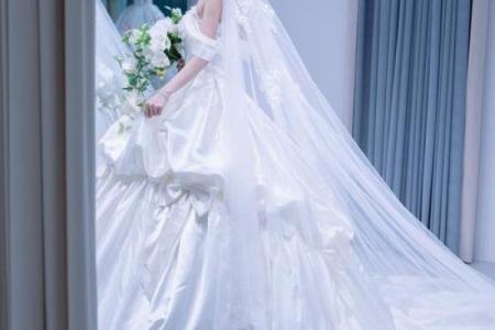 梦见自己穿婚纱结婚