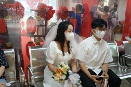 2025年哪天领结婚证的日子好(2025年哪天适合结婚)