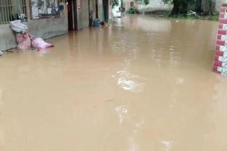 梦见房子进水