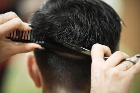 正月剪了两次头舅舅死了两个 正月理发两次舅舅出事