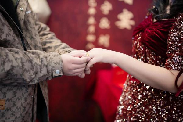 深扒:2025年11月订婚黄道吉日推荐,如何挑选最适合的订婚日期? 深扒:2025年11月订婚黄道吉日推荐,如何挑选最适合的订婚日期?